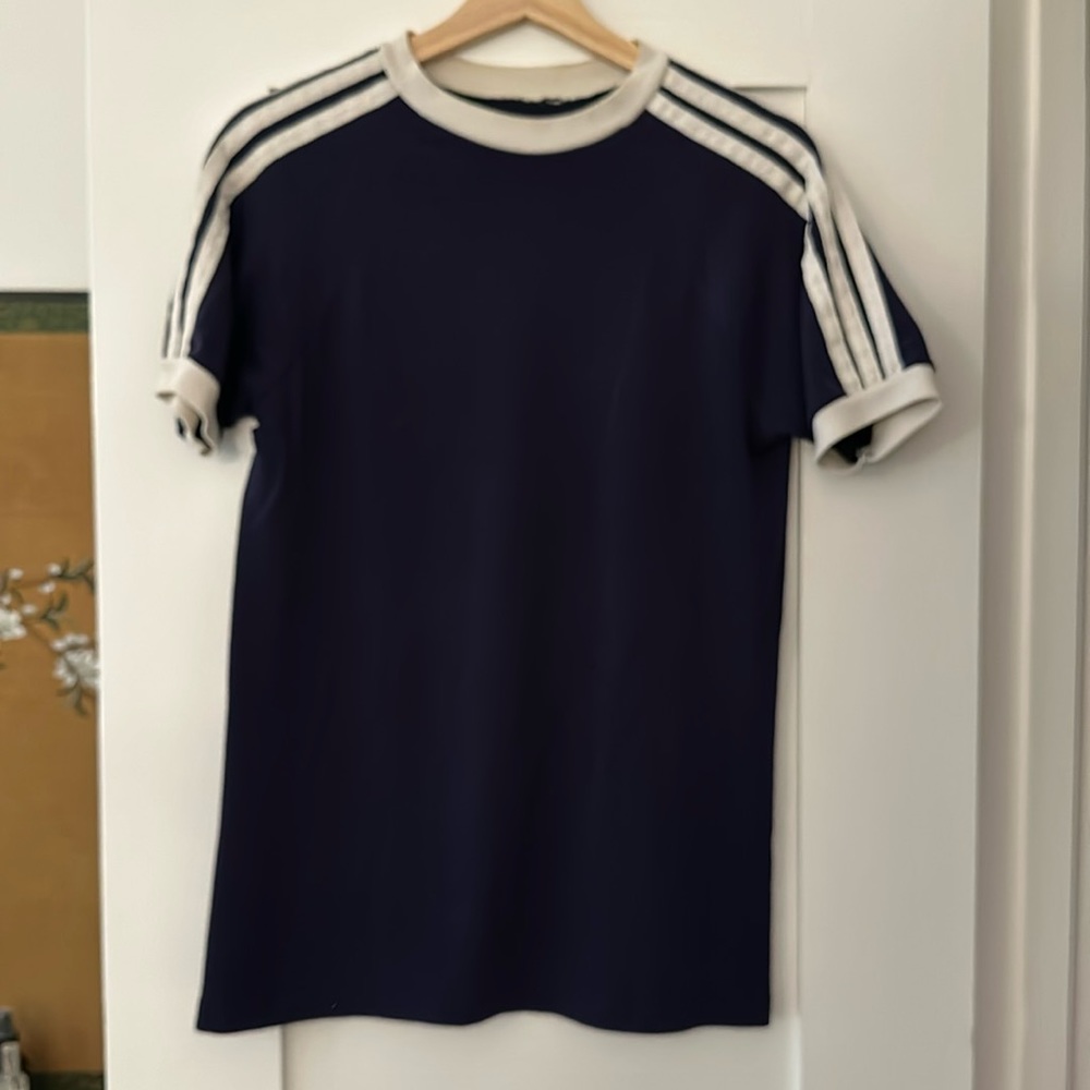 Vintage Adidas Navy Blue Untagged Athletic 3 Stripe T-Shirt